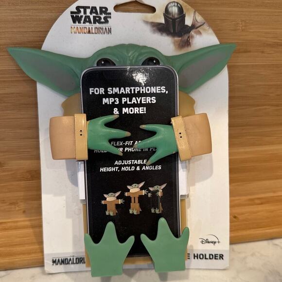 Star Wars Mandalorian Flexi Phone Holder and Stand smartphone mp3 players - Picture 1 of 6